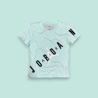(Category: ) located in . Submitted by ejay.thrift.clothes (Listing ID 1462433294, Image 1). Description: .