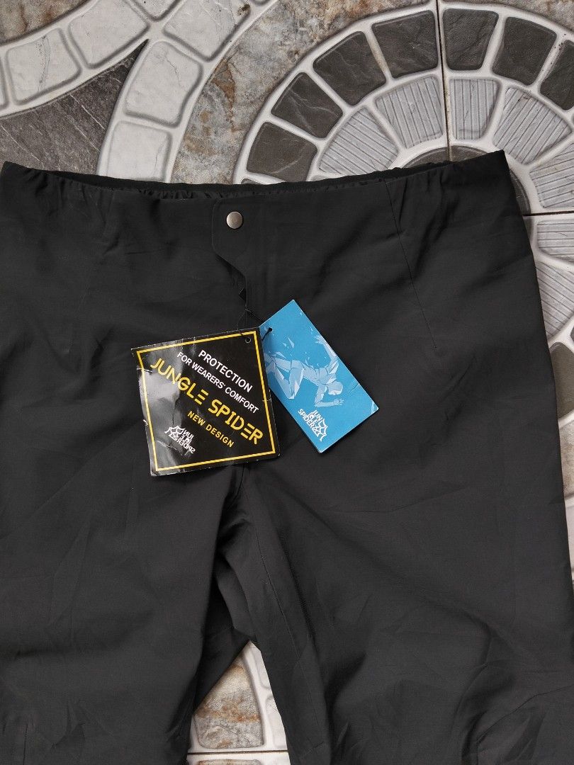 Jungle Spider Pants (with hang tag) (Category: Activewear) located in Nabua. Submitted by tendollardeals (Listing ID 1462288368, Image 3). Description: Jungle Spider Pants(with hang tag) ▪️31-32x39. 5 ▪️ Excellent condition ▪️No issue Dm🔑 📍Bicol south luzon.
