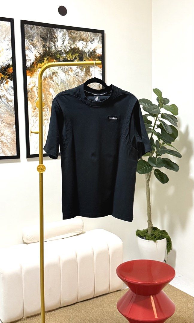 Kangol T-shirt (Category: Tshirts & Polo Shirts ) located in Rodriguez. Submitted by mighty_kiko13 (Listing ID 1462100926, Image 3). Description: - Kangol T-shirt - bought in Kangol Taiwan physical store (used once) - W 51cm x L 72cm - 899 +sf.