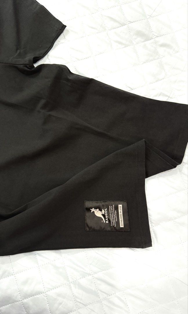 Kangol T-shirt (Category: Tshirts & Polo Shirts ) located in Rodriguez. Submitted by mighty_kiko13 (Listing ID 1462100926, Image 2). Description: - Kangol T-shirt - bought in Kangol Taiwan physical store (used once) - W 51cm x L 72cm - 899 +sf.