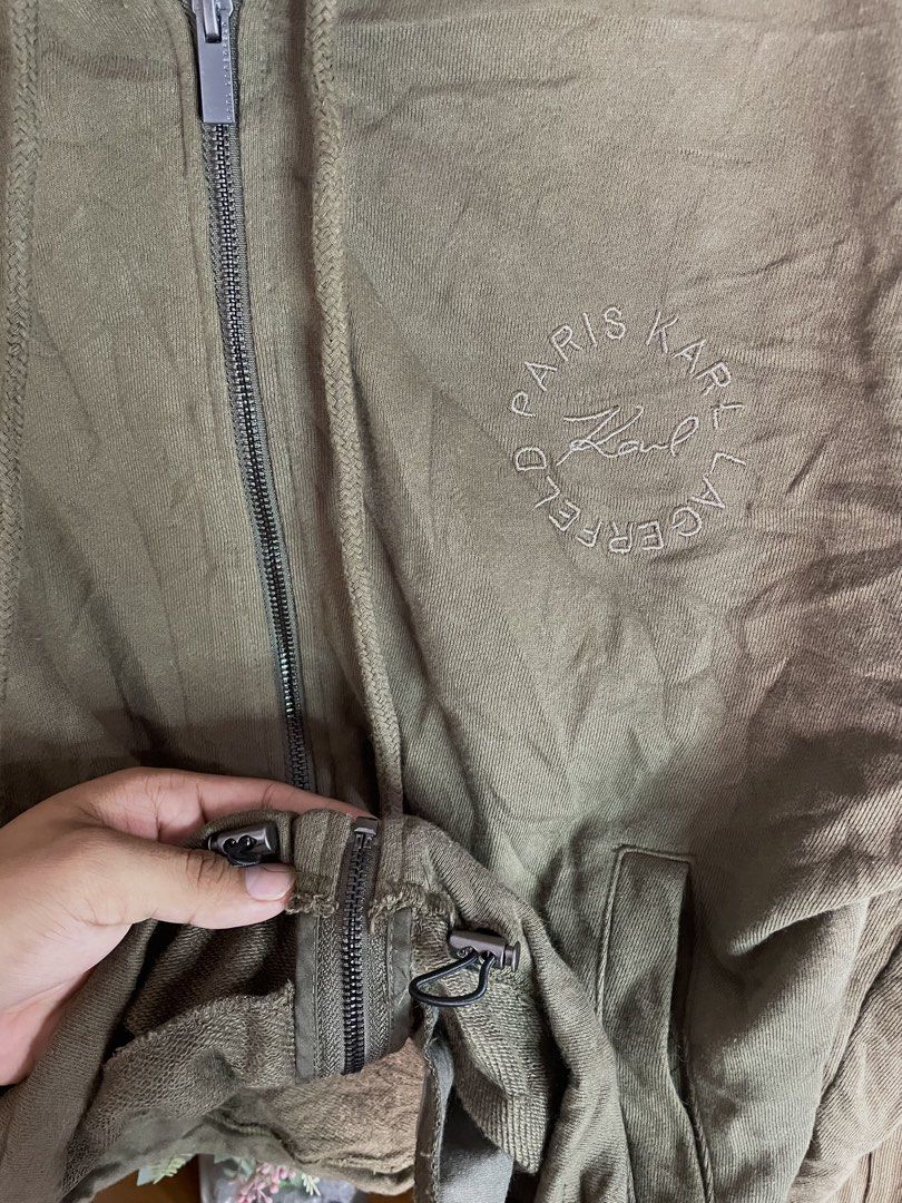 KARL LAGERFELD (Category: Coats, Jackets and Outerwear) located in Davao. Submitted by the_rare_hustla (Listing ID 1462287694, Image 2). Description: KARL LAGERFELD Issue Washable Stain Need Wash Only Color rate 10/10 Width - 21 Length - 23 Size 90 on tag Fit To Small-Med Dm If Interested!.