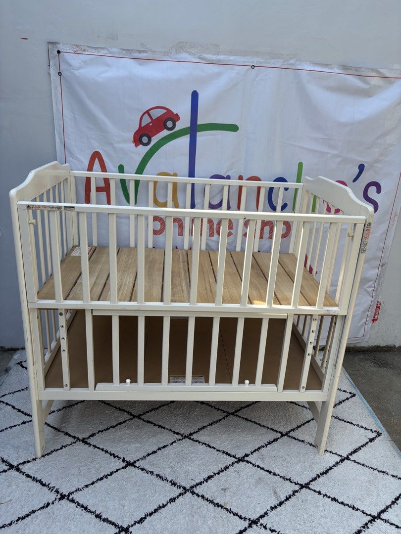 Katoji Wooden Crib Drop side big size (Category: Children's Beds) located in Manila. Submitted by avalanchesonlineshopmainacount (Listing ID 1462327073, Image 3). Description: .
