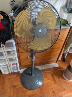 (Category: ) located in . Submitted by aliyeo (Listing ID 1462294816, Image 1). Description: .