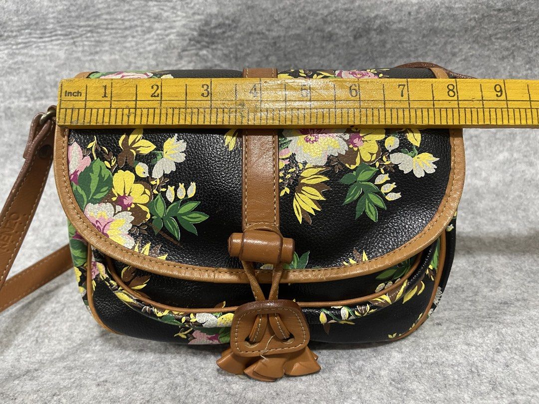 kenzo (Category: Luxury Bags & Wallets) located in Calamba. Submitted by thriftingoverload (Listing ID 1462364635, Image 3). Description: plus shipping fee.