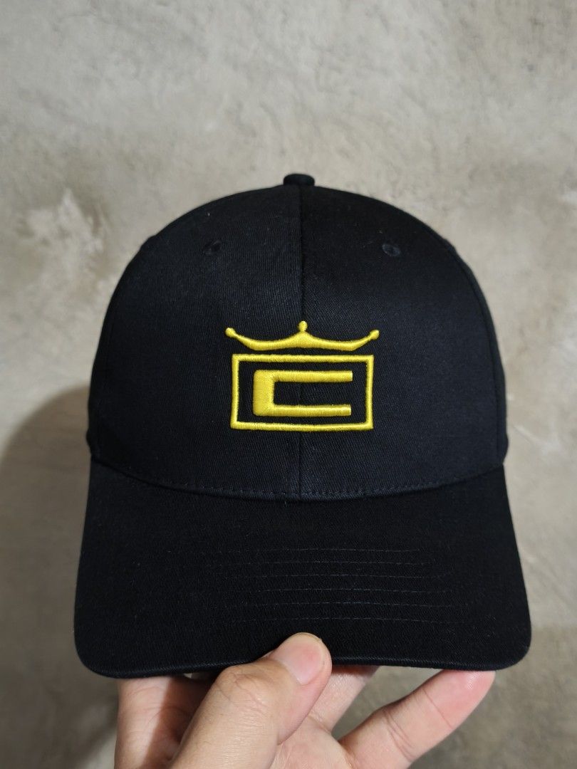 KING COBRA GOLF HAT (Category: Golf) located in Muntinlupa City. Submitted by themakhatter (Listing ID 1462351624, Image 1). Description: 850 +SF KING COBRA GOLF HAT ONE SIZE FITS ALL SNAPBACK ADJUSTMENT IN EXCELLENT 9.5/10 LIKE NEW CONDITION WASHED AND READY TO WEAR.