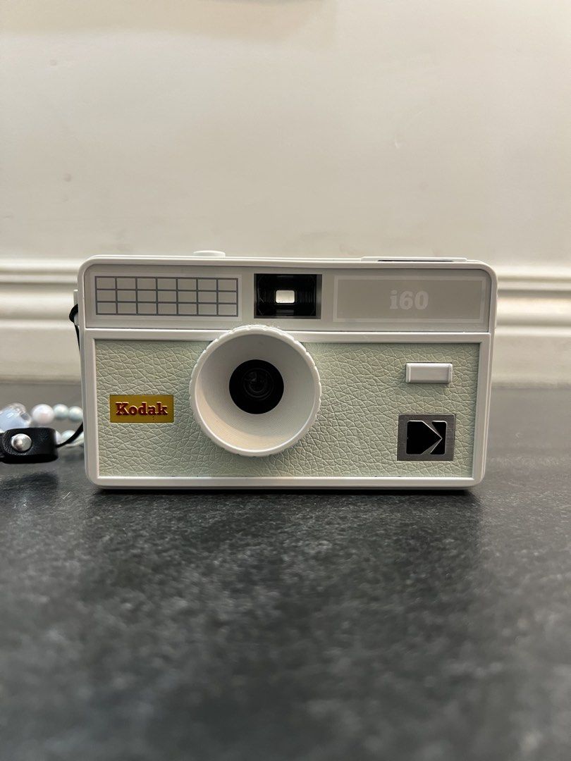 Kodak i60 35mm Film Camera (NO FLASH) (Category: Cameras) located in Pasig City. Submitted by yonghan0613 (Listing ID 1462319113, Image 1). Description: - Kodak i60 35mm film camera - Simple point-and-shoot operation - Ideal for beginners and film photography enthusiasts - Comes with a wrist strap - Ready for your next photo adventure.