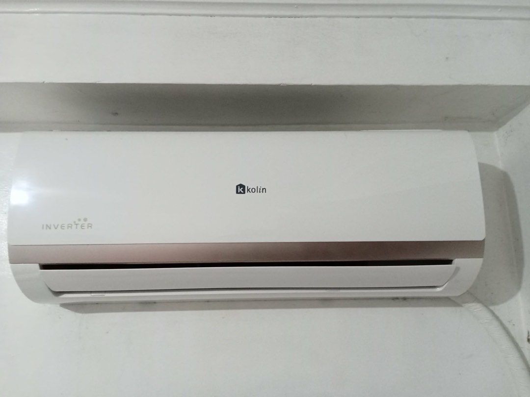 Kolin Inverter Split Type Aircon (Category: Air Conditioning and Heating) located in Quezon City. Submitted by izaronario (Listing ID 1462316625, Image 1). Description: - Kolin Inverter Split Type Air Conditioner - Includes both indoor and outdoor units - Energy-efficient inverter technology - Powerful cooling for your space - Ready for immediate installation FOR SALE: KOLIN 1HP INVERTER AIRCON ❄️ ✨ Kolin 1HP Inverter Air Conditioner • Used for o