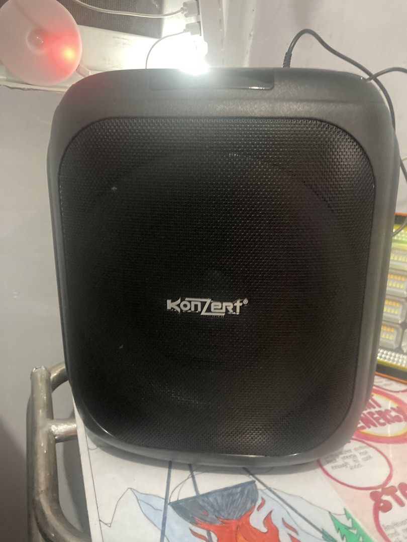 Konzert BULILIT UNO Party Speaker with Microphone (Category: Soundbars, Speakers & Amplifiers) located in Navotas City. Submitted by keenpenguin_13f502 (Listing ID 1462358489, Image 2). Description: - Konzert BULILIT UNO Party Speaker - 6.5" Speaker Size - 1 Wireless Microphone Included - Connectivity: Bluetooth, USB/SD Card, AUX - Features: FM Radio, LED Lights - Includes Remote Control - Battery: 7.4V/4400mAh.