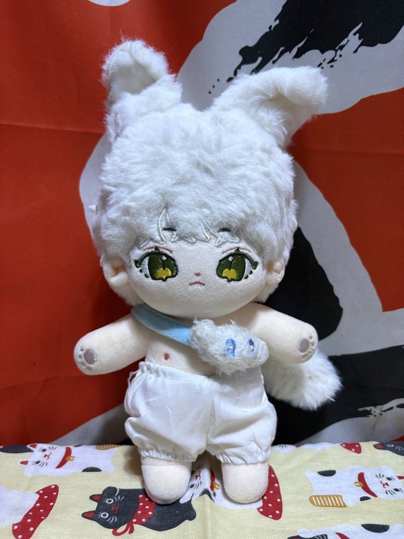 Kpop Doll / 20cm Doll (Category: K-Wave Merchandise) located in Marikina City. Submitted by kdcllcts_ (Listing ID 1462381127, Image 1). Description: .