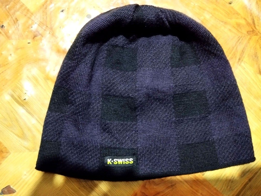 K-Swiss Black Knit Beanie Hat (Category: Hats & Beanies) located in Manila. Submitted by onimusha032014 (Listing ID 1462357098, Image 2). Description: - Brand: K-Swiss - Color: Black - Style: Knit beanie - Features: Embroidered K-Swiss logo on front, checkered pattern inside - Benefits: Keeps you warm, great for casual wear.