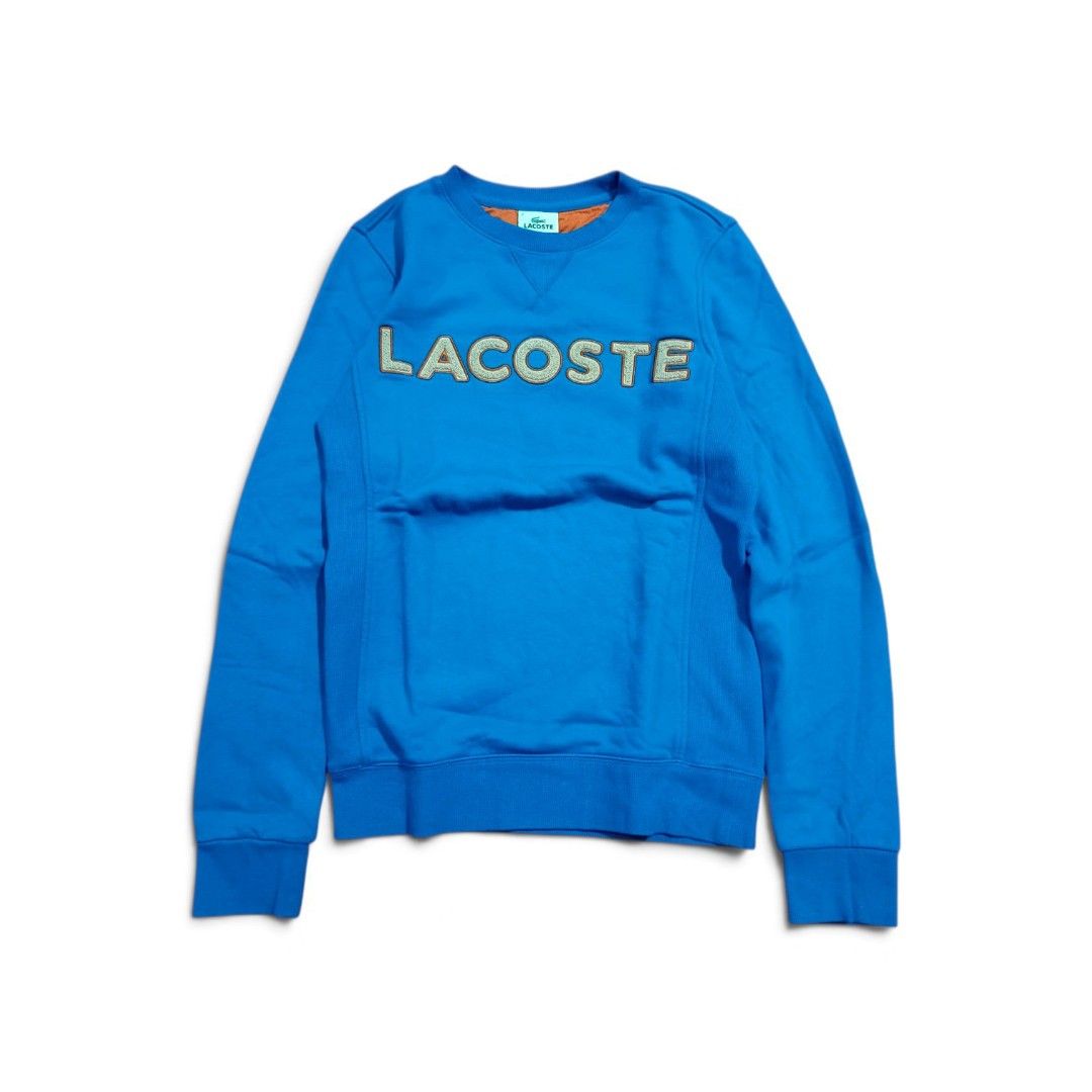 Lacoste Crewneck (Category: Coats, Jackets and Outerwear) located in Manila. Submitted by southstreethub.ph (Listing ID 1462375410, Image 1). Description: - Lacoste Crewneck - Condition: Like New - Size: 2 - Dimention: 18 Width 25.5 Lenght - No issues.