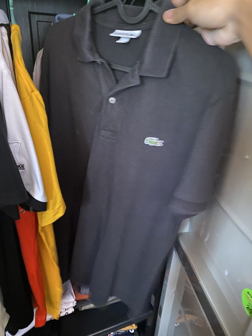 LACOSTE POLO (Category: Tshirts & Polo Shirts ) located in Manila. Submitted by malicsijo20270 (Listing ID 1462299358, Image 2). Description: GOOD CONDITION SIZE SMALL.