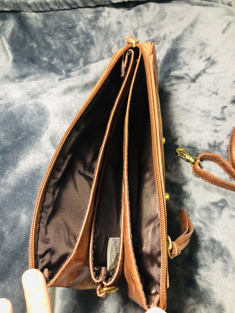 LEATHER SLING BAG (Category: Cross-body Bags) located in Imus. Submitted by sixtydegree (Listing ID 1462376671, Image 3). Description: 📐 MEASUREMENTS‼️ H - 5.5 inches L - 9.5 inches 💸: GCash 📤: J&T Only! 🛵: LALAMOVE for same day delivery. 📌: Bought from Japan 📌: Shipping Fee is not included. 📌: Please manage your expectations as your dealing with Pre-Loved items. 📌: All items are Pre-Loved unless stated as Brand New! 📌: Flaws are stated 