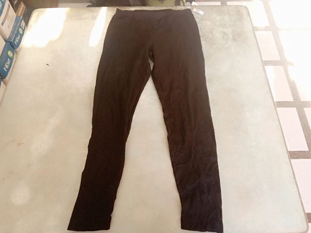 Leggings US BNEWTAG ( Old Navy) (Category: Other Bottoms) located in Los Banos. Submitted by mania-62906 (Listing ID 1462303297, Image 1). Description: BNewtag. US Medium. All black.