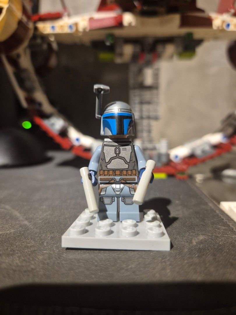 LEGO Star Wars jedi Hyperdrive (Category: Lego & Building Sets) located in Quezon City. Submitted by thriftycollects (Listing ID 1462371528, Image 2). Description: - LEGO Star Wars hyperdrive - Includes Jango Fett minifigure - Perfect for any Star Wars enthusiast - Building instructions are NOT included - Box included.