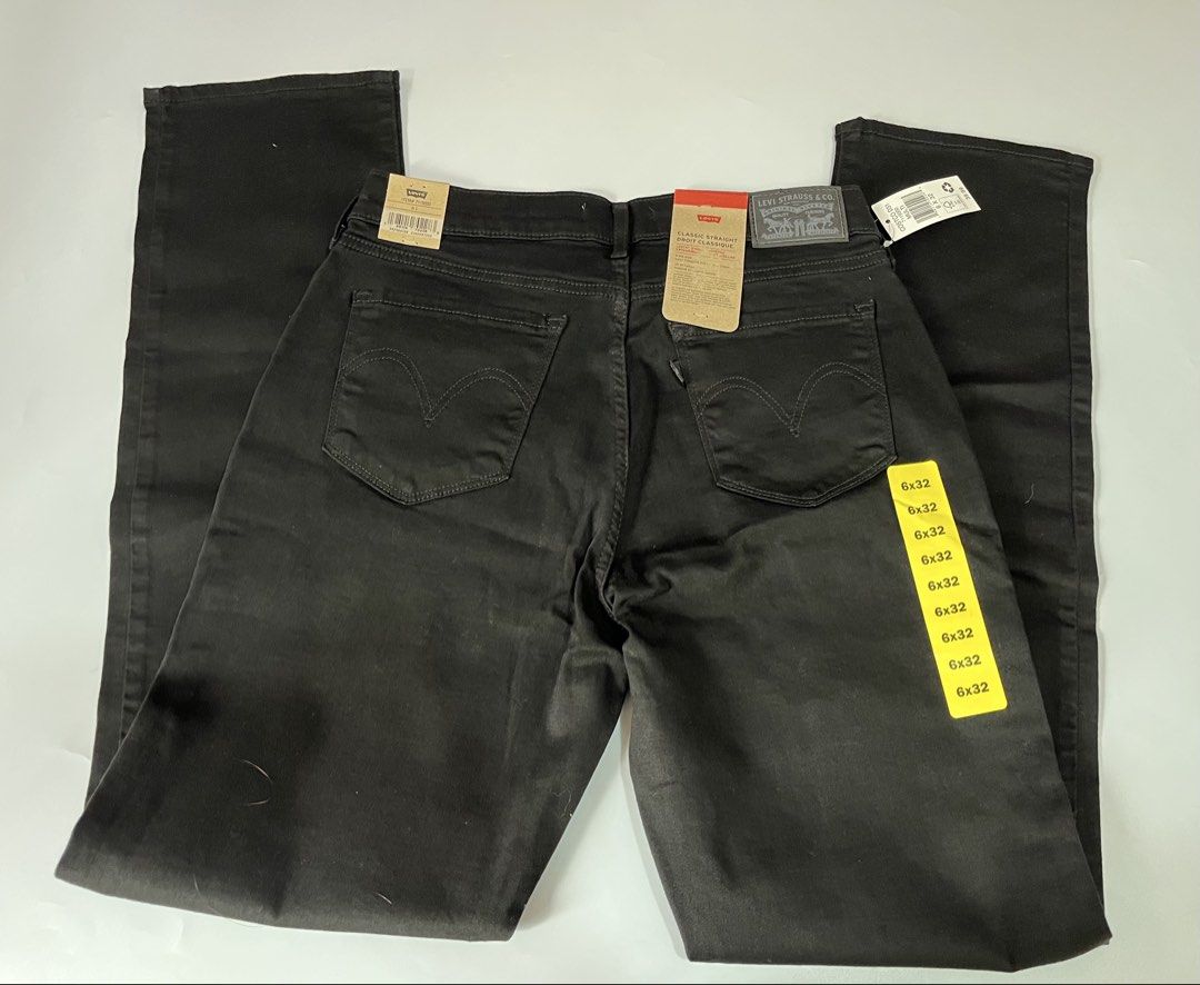 Levi’s Classic Straight Jeans (Category: Jeans) located in Santa Rosa. Submitted by ninaparis (Listing ID 1462268617, Image 2). Description: Original Levi’s Classic Straight Women’s Jeans in soft black size 6x32 on tag can fit 30-32 waist.