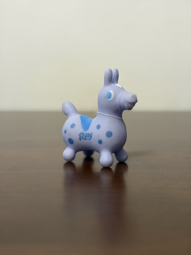 Light Purple Rody Mini Figure from Japan (Category: Designer & Blind Box Toys) located in Binan City. Submitted by ia.collectibles (Listing ID 1462278835, Image 2). Description: .