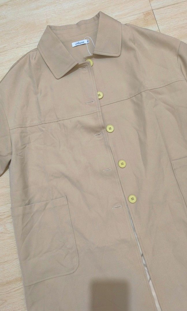 Long Beige Button Down Trench Coat (Category: Coats, Jackets and Outerwear) located in Dasmarinas. Submitted by modcloset_ph (Listing ID 1462312796, Image 2). Description: .
