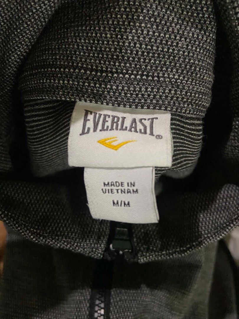 Longsleeve Jacket (Category: Coats, Jackets and Outerwear) located in Bacoor. Submitted by bubbashu123 (Listing ID 1462417503, Image 2). Description: Dobb-woven Fabric Durably and stretch, Gray Textured Zip-up Jacket, Sports Wear.