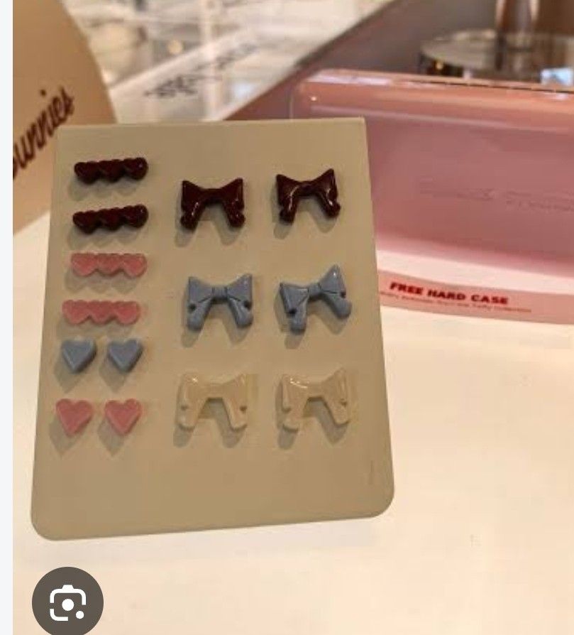 looking for sunnies magnet charms (Category: Sunglasses & Eyewear) located in Angeles City. Submitted by trustsuki (Listing ID 1462393221, Image 1). Description: 2pcs will do or much more much better thank you.