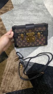 (Kategori: ) berada di . Dikirim oleh eclairpreloved (ID iklan 1462432091, Gambar 1). Deskripsi: .