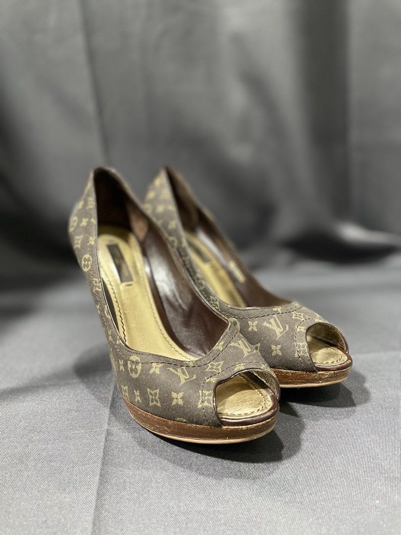 Louis Vuitton Monogram Idylle Romance peep-toe pumps (Category: Sneakers & Footwear) located in Davao. Submitted by lwky_thrift (Listing ID 1462439740, Image 2). Description: Louis Vuitton Monogram Idylle Romance peep-toe pumps Authentic With Certificate Of Authenticity Good Condition Size: 37 Kindly Check The Attached Photos.