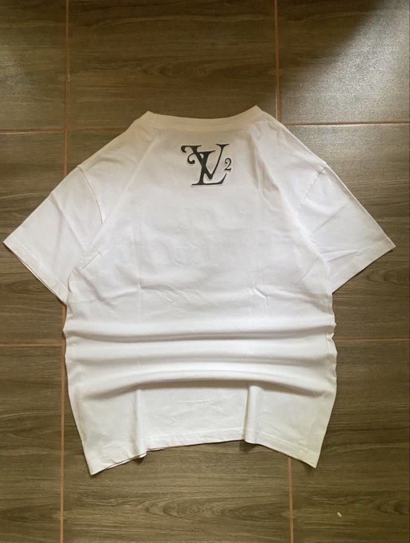 Louis Vuitton Shirt (Category: Tshirts & Polo Shirts ) located in Masbate. Submitted by abcclothingdepartment (Listing ID 1462347622, Image 3). Description: Good condition No issues Reflectorized 20x27 900 only.