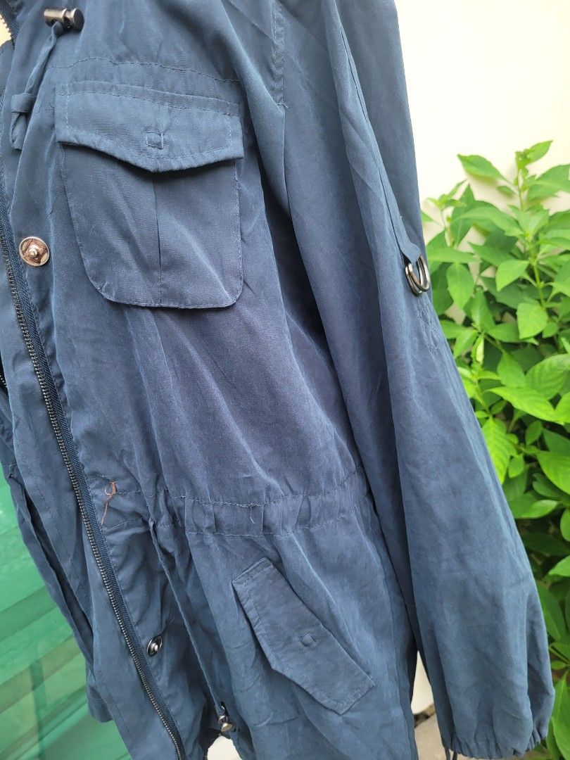 Love21 Navy Trench Coat (Category: Coats, Jackets and Outerwear) located in Muntinlupa City. Submitted by havilahph (Listing ID 1462272312, Image 3). Description: Navy blue trench coat with buttons. Great for travel! Fits size L..