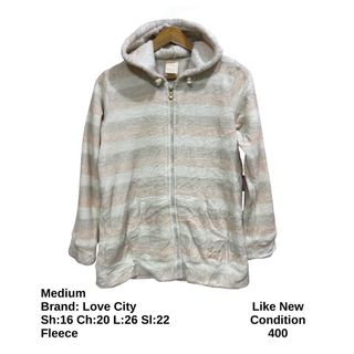 (Category: ) located in . Submitted by rlemonfashionshop (Listing ID 1462273825, Image 1). Description: .