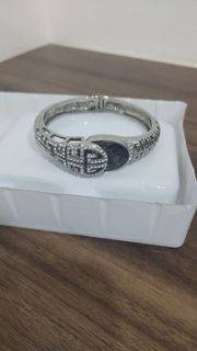 (Category: ) located in . Submitted by peace.charm.wealth (Listing ID 1462306834, Image 1). Description: .