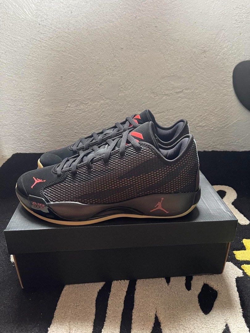 Luka 77 Bred (Category: Sneakers) located in Makati City. Submitted by threadsfordays (Listing ID 1462425631, Image 1). Description: Authentic Bnew Sz 10 ₱3500 Mandaluyong area.