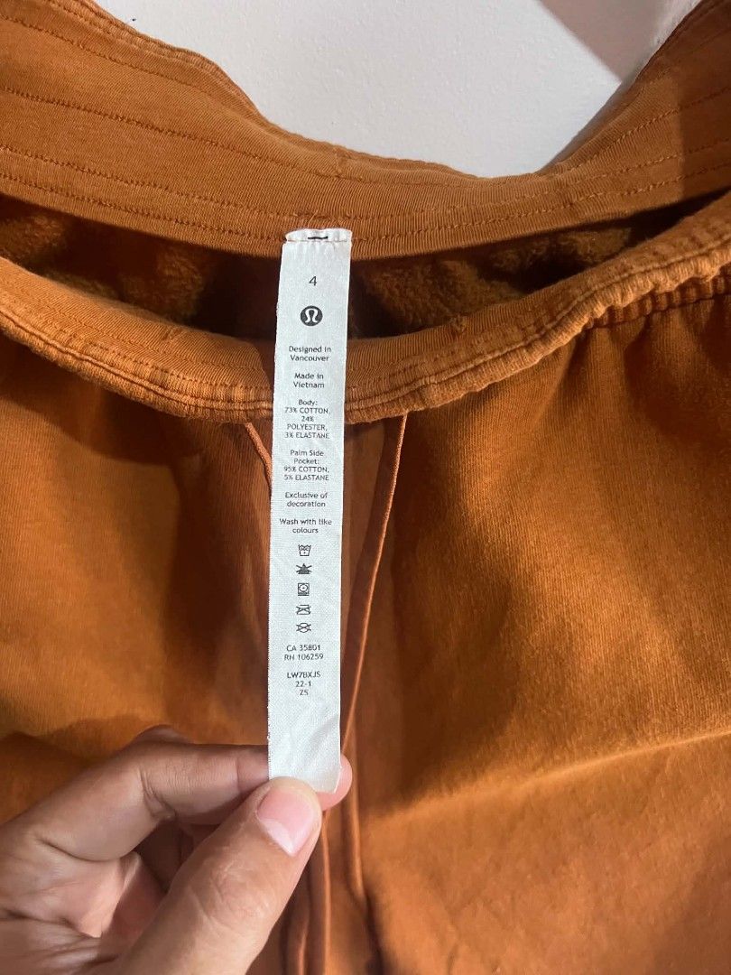 Lululemon Align High-Rise Short 4" Terra Orange Size 4 (Category: Activewear) located in Manila. Submitted by thriftstore34 (Listing ID 1462437782, Image 3). Description: Size: 4 Womens (13.8 - 17 Width, 13.5 Length, 12 Hem) Color rate: 9/10 No major flaws Good color rate/ condition May maliit na parang scratch lang sya sa back (very light) Already washed ❎NO COD/COP 🏷️580, add shipping fee.