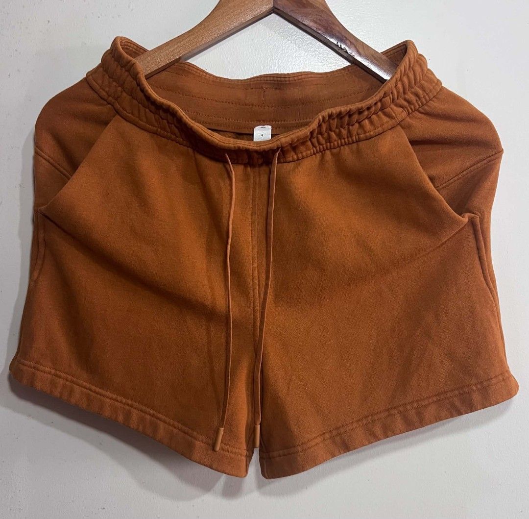 Lululemon Align High-Rise Short 4" Terra Orange Size 4 (Category: Activewear) located in Manila. Submitted by thriftstore34 (Listing ID 1462437782, Image 1). Description: Size: 4 Womens (13.8 - 17 Width, 13.5 Length, 12 Hem) Color rate: 9/10 No major flaws Good color rate/ condition May maliit na parang scratch lang sya sa back (very light) Already washed ❎NO COD/COP 🏷️580, add shipping fee.
