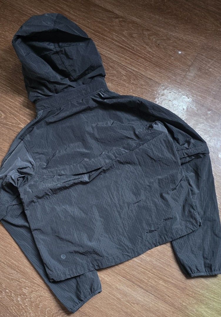 Lululemon Convertible Ripstop Hiking Jacket (Category: Coats, Jackets and Outerwear) located in Quezon. Submitted by archivesss_666 (Listing ID 1462392912, Image 2). Description: - Lululemon Convertible Jacket - Versatile design: Wear as long sleeve or short sleeve - Durable ripstop material - Features a hood and front zipper closure - Two convenient front pockets - Detachable sleeves for customizable coverage - Ideal for hiking and outdoor activ