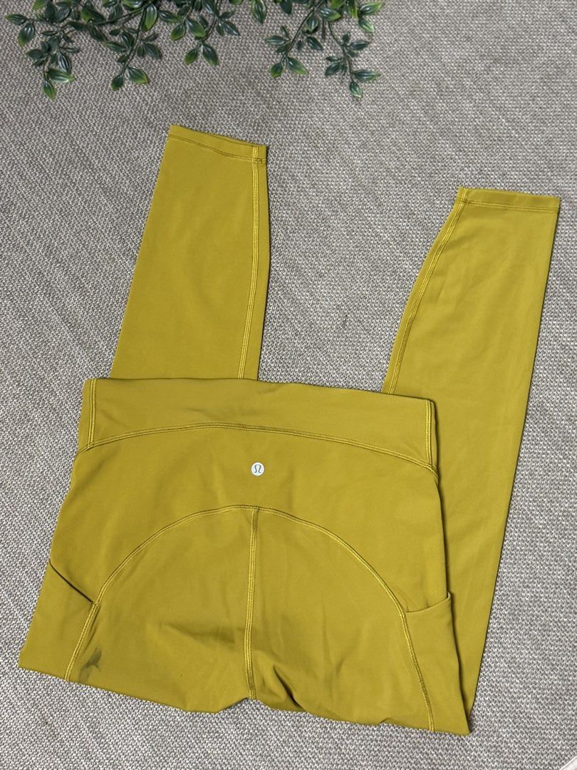 Lululemon LL01 (Category: Activewear) located in Naga. Submitted by ubi04 (Listing ID 1462285852, Image 2). Description: With minimal flaw and washable dirt.