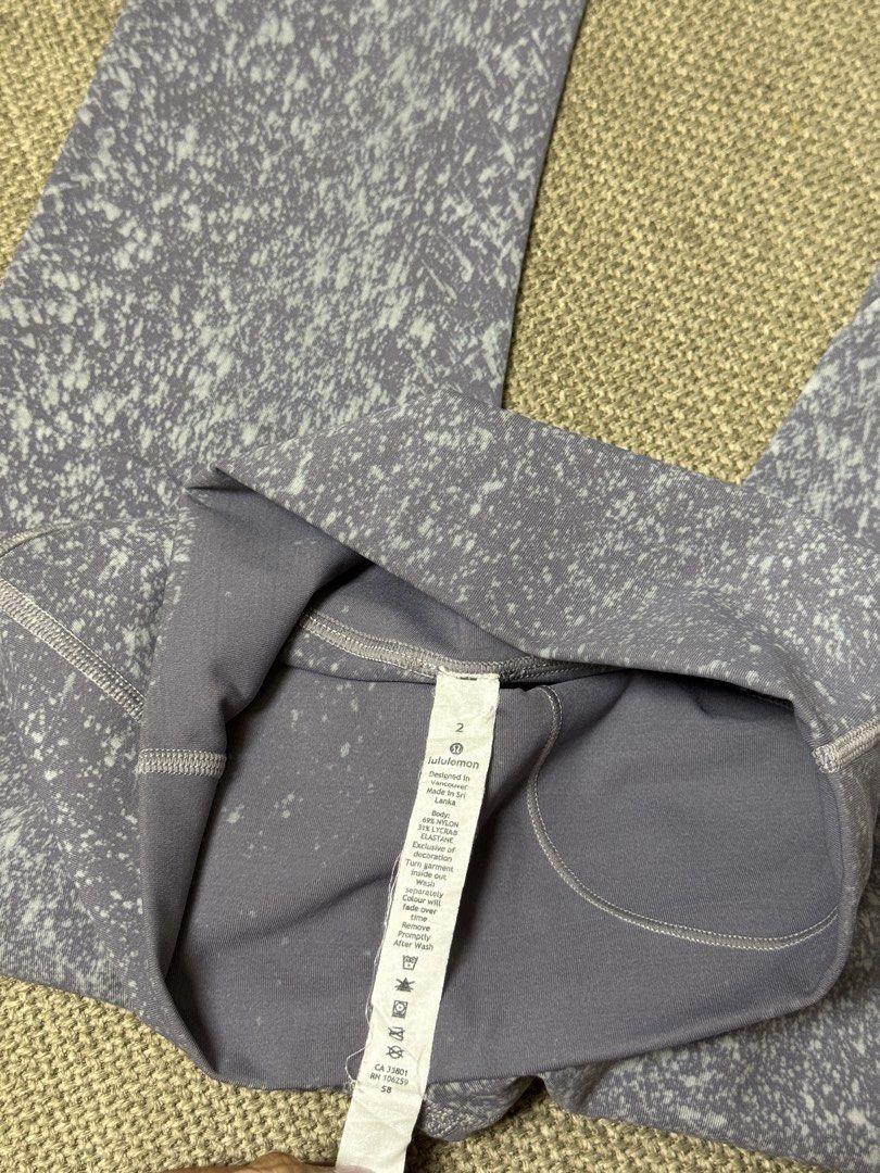Lululemon LL08 (Category: Activewear) located in Naga. Submitted by ubi04 (Listing ID 1462291481, Image 3). Description: .