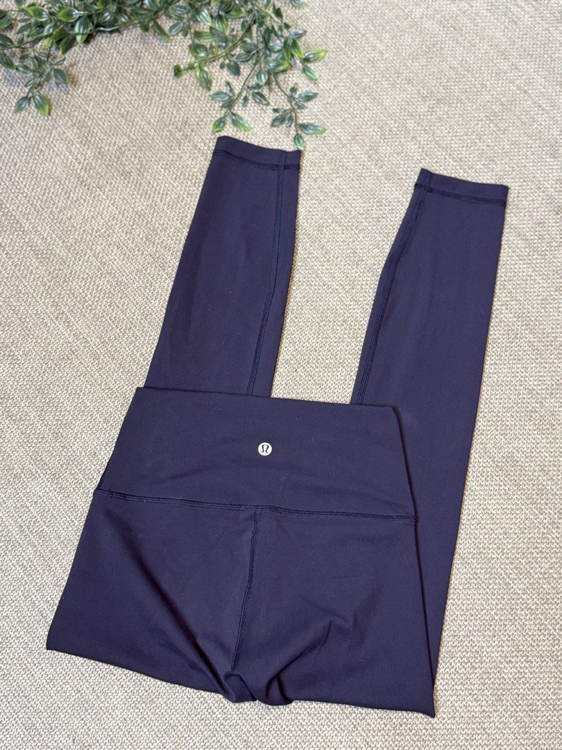 Lululemon LL54 (Category: Activewear) located in Naga. Submitted by ubi04 (Listing ID 1462305055, Image 2). Description: .