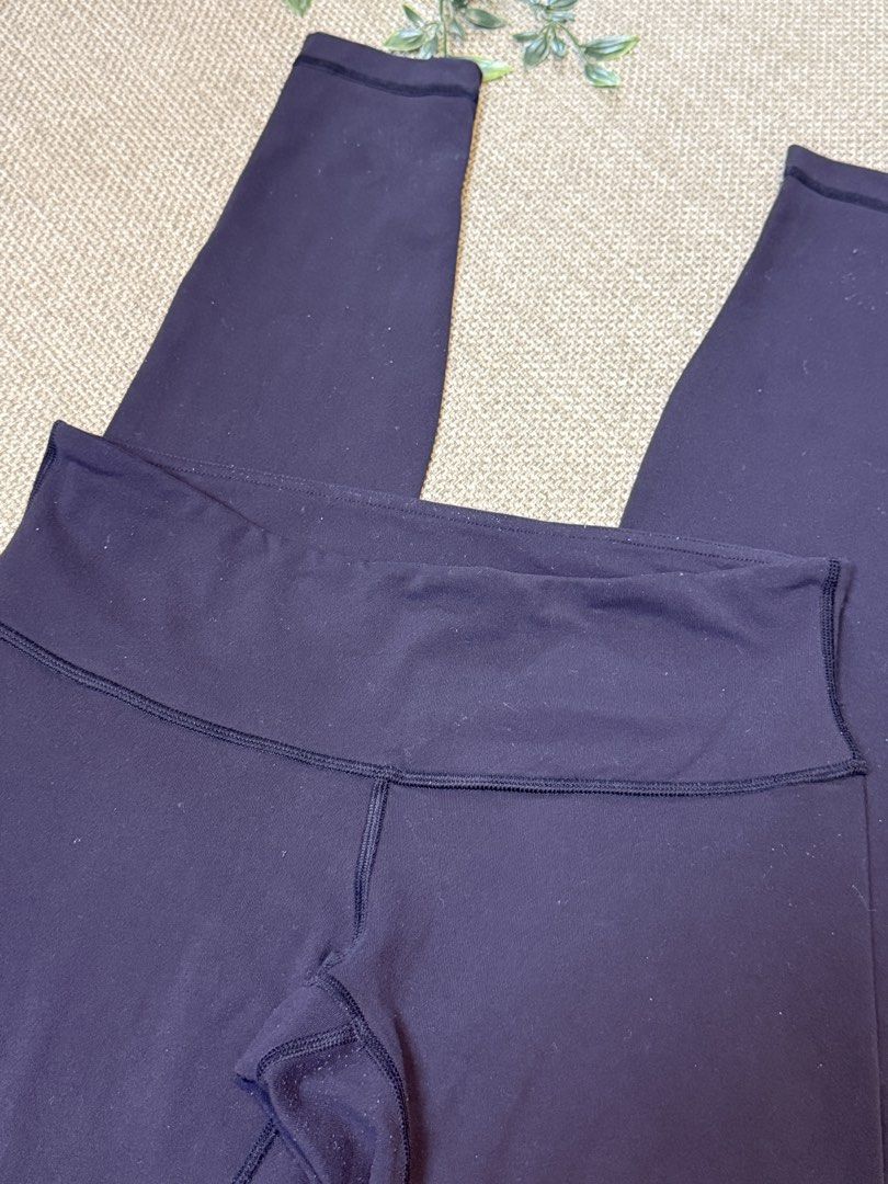 Lululemon LL60 (Category: Activewear) located in Naga. Submitted by ubi04 (Listing ID 1462306510, Image 3). Description: with himulmul ntatanggal pa need wash.