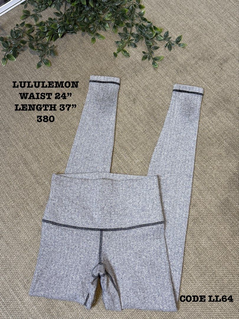 Lululemon LL64 (Category: Activewear) located in Naga. Submitted by ubi04 (Listing ID 1462307722, Image 1). Description: With washable dirt on ankle area.