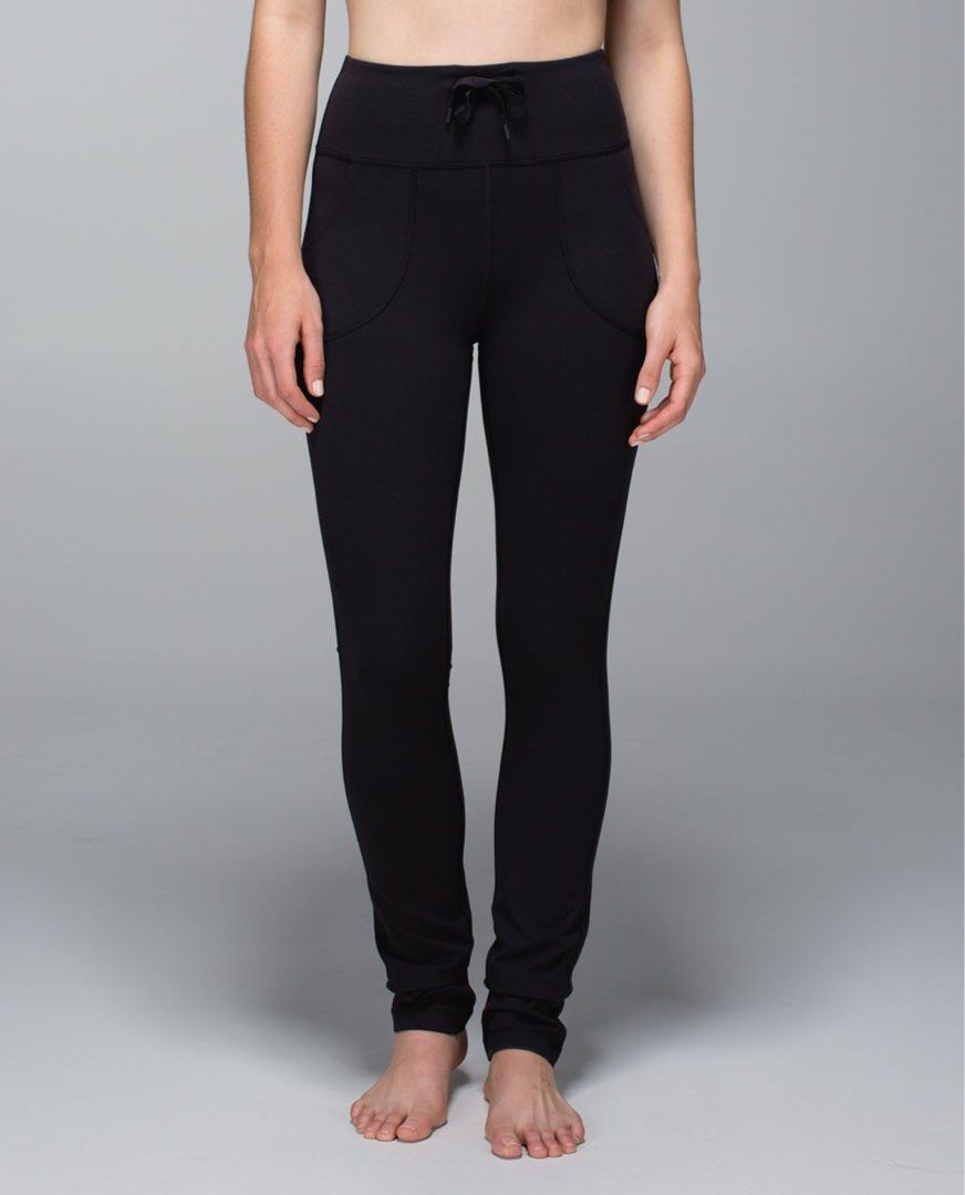 Lululemon Skinny Will Pants (Category: Activewear) located in Dasmarinas. Submitted by shoppingaccount__ (Listing ID 1462392134, Image 2). Description: dot 4 with pocket .