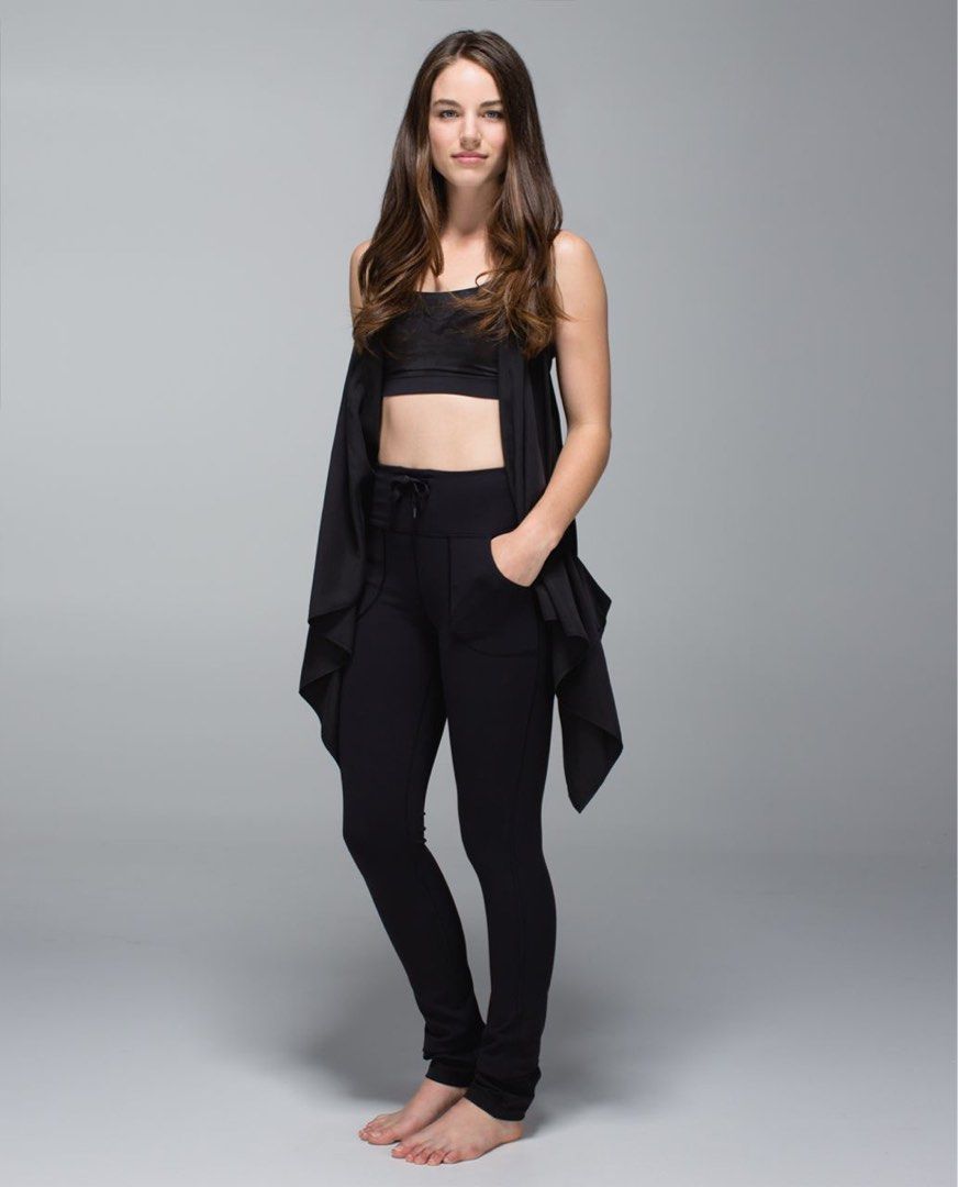 Lululemon Skinny Will Pants (Category: Activewear) located in Dasmarinas. Submitted by shoppingaccount__ (Listing ID 1462392134, Image 1). Description: dot 4 with pocket .
