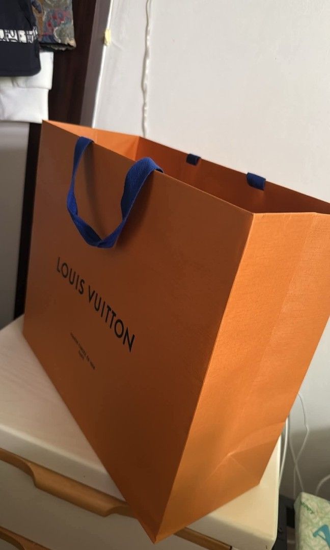 LV sneakers 37½ (Category: Sneakers & Footwear) located in Quezon City. Submitted by melmgpy (Listing ID 1462313961, Image 3). Description: .