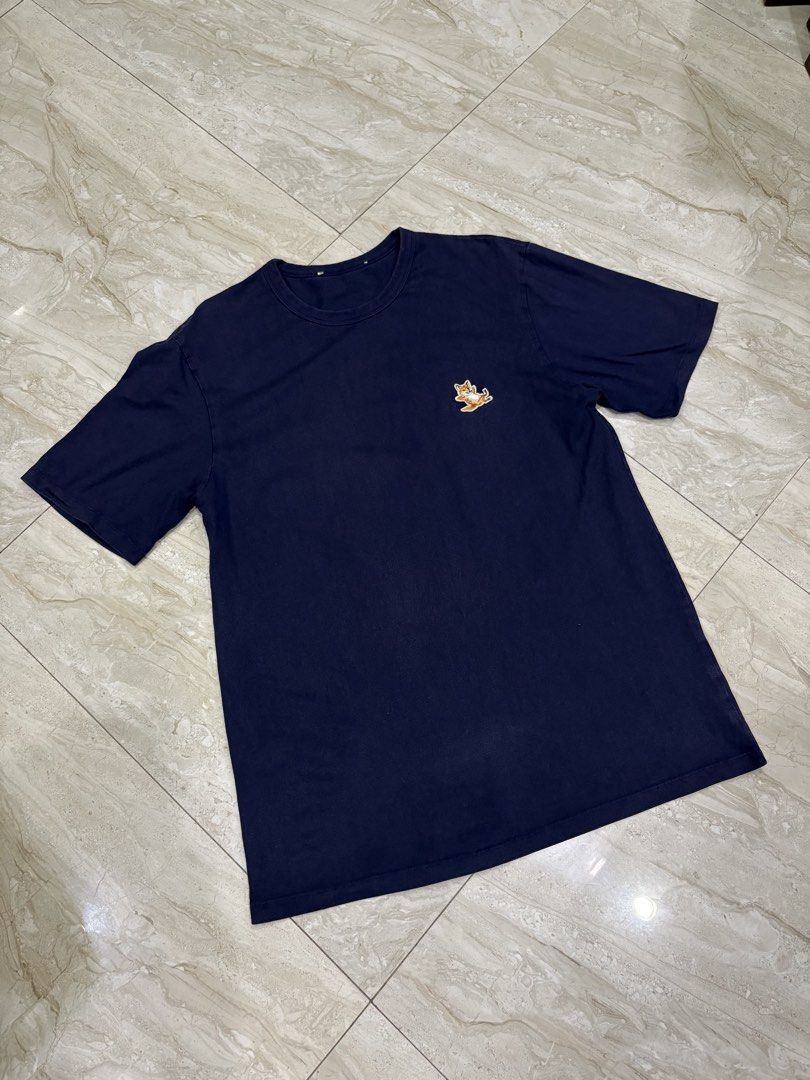Maison Kitsune Chillax Fox Patch Regular Tee-Shirt (Category: Tshirts & Polo Shirts ) located in General Santos City (Dadiangas). Submitted by a.rt.eyes (Listing ID 1462417815, Image 1). Description: Actual size medium for adult Dimension width 20 length 28 Excellent condition Color rate 9/10, color may vary due to lighting camera focus or zoom. The color may look slightly different when the photo is taken up close. Original Location general sant