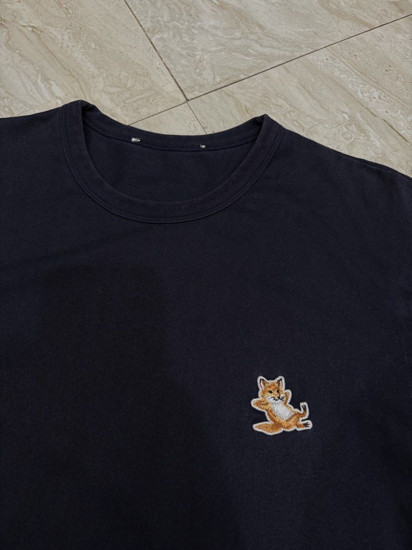 Maison Kitsune Chillax Fox Patch Regular Tee-Shirt (Category: Tshirts & Polo Shirts ) located in General Santos City (Dadiangas). Submitted by a.rt.eyes (Listing ID 1462417815, Image 2). Description: Actual size medium for adult Dimension width 20 length 28 Excellent condition Color rate 9/10, color may vary due to lighting camera focus or zoom. The color may look slightly different when the photo is taken up close. Original Location general sant