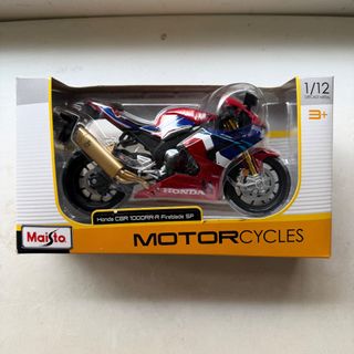 (Category: ) located in . Submitted by unattached_toys (Listing ID 1462364521, Image 1). Description: .