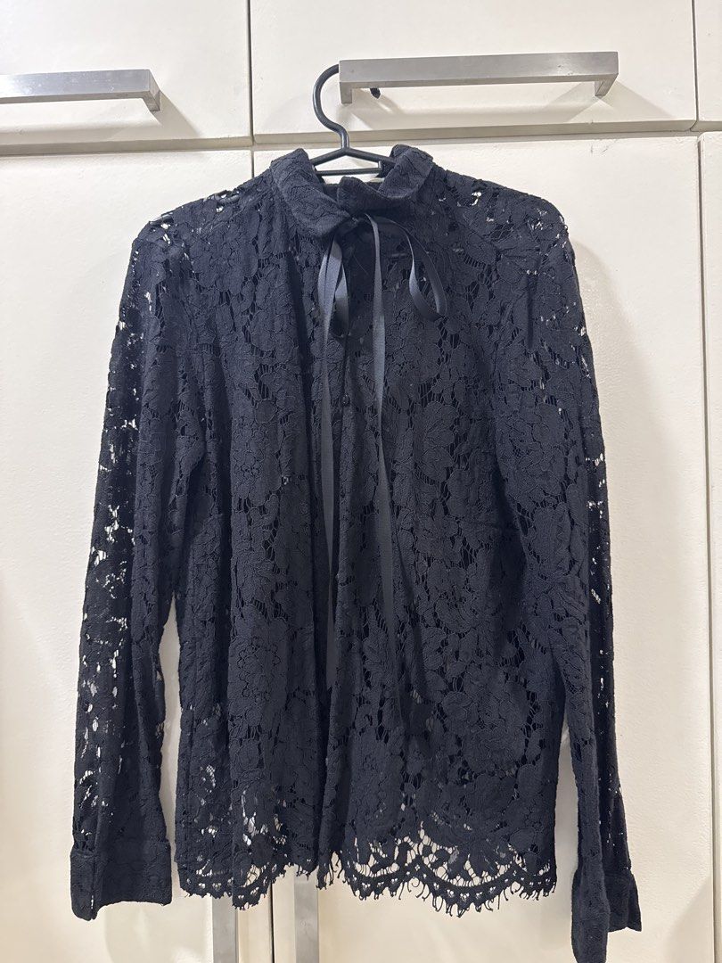 Mango Black Lace Top (Category: Longsleeves) located in Quezon City. Submitted by mm0ng (Listing ID 1462323301, Image 1). Description: Best fits XS-S Msg for ww.