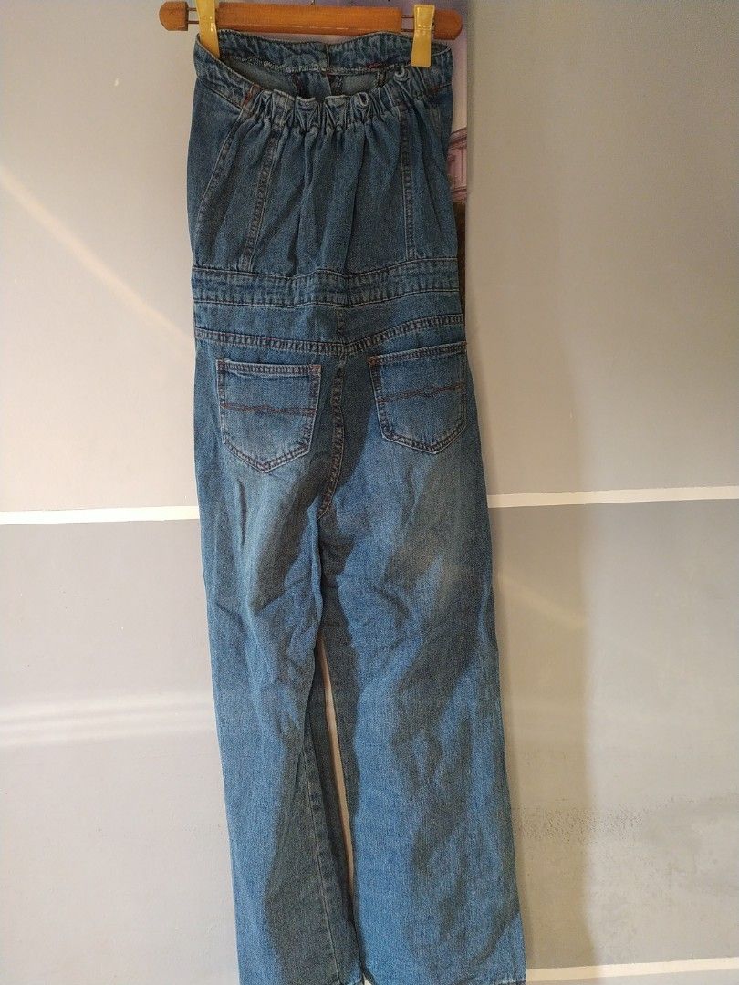 Maong jumpsuit medium (Category: Jumpsuits) located in Manila. Submitted by timtam04 (Listing ID 1462436759, Image 3). Description: buy1take1.