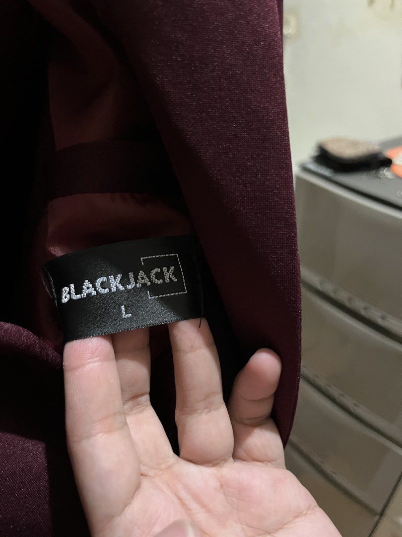 Maroon Blazer (Category: Coats, Jackets and Outerwear) located in Manila. Submitted by itsfourthmonth (Listing ID 1462413610, Image 2). Description: Selling a sleek, dark burgundy/maroon BLACKJACK blazer. Worn just once for a brief 3-hour event, so it remains in immaculate, like-new condition with no stains, snags, or signs of wear. Great option for weddings, formals, proms, or smart-casual events. Item Details: • Brand: BLACKJACK • Size: Large (