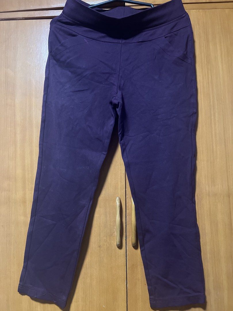 Maroon Cropped Pants with Pockets (Category: Other Bottoms) located in Pasig City. Submitted by zebteashoppe01 (Listing ID 1462371194, Image 3). Description: - maroon cropped pants - Comfortable elastic waistband - Two front pockets - Back pockets included - Ideal for casual and everyday wear - Easy to pair with various tops - Made with comfortable fabric 09096535540 mop Jnt Pasig .