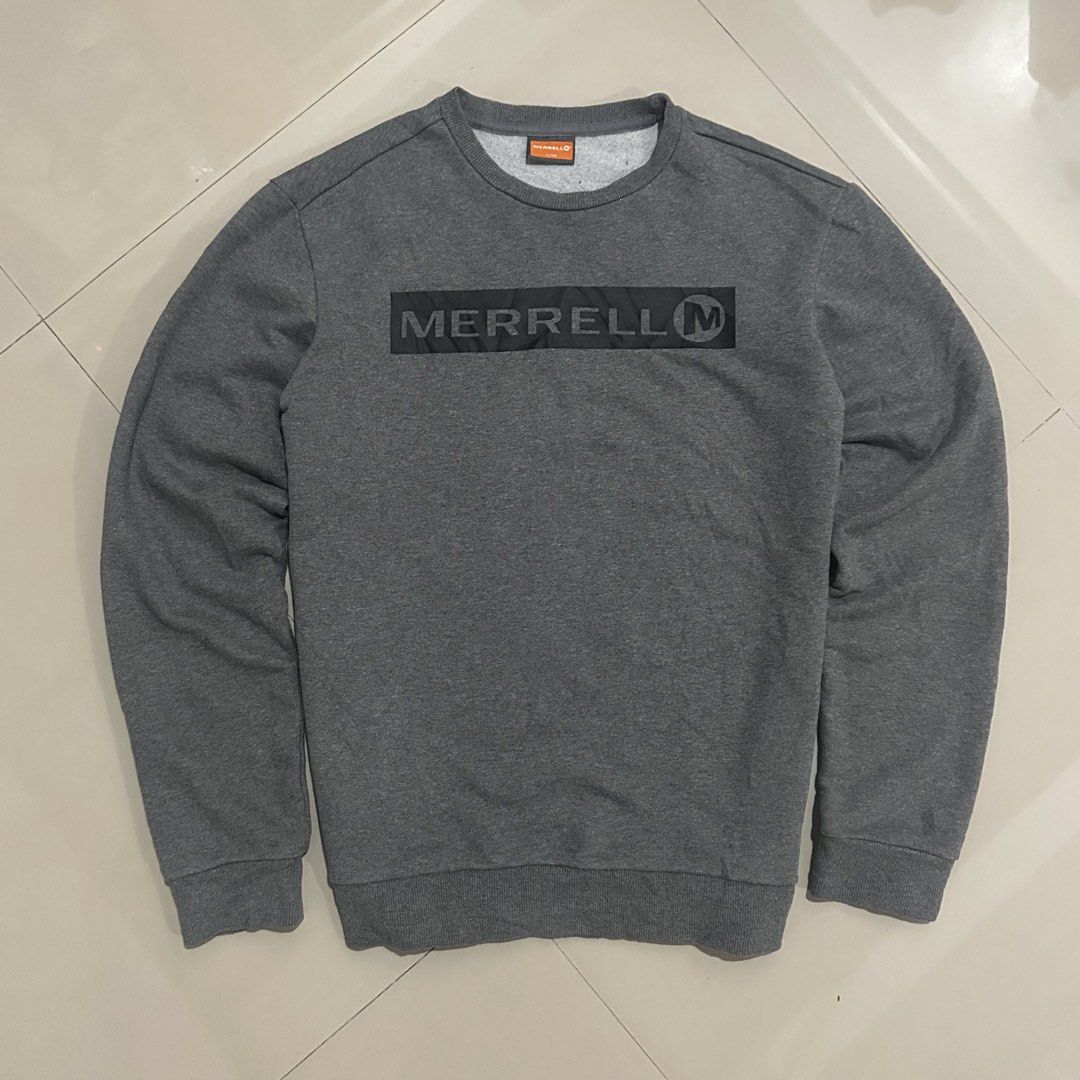 Merrell Sweatshirt (Category: Coats, Jackets and Outerwear) located in Irosin. Submitted by kylebri (Listing ID 1462377897, Image 2). Description: Merrell Sweatshirt good as new no issue size L on tag 22W x 27L direct message me ! 📥.